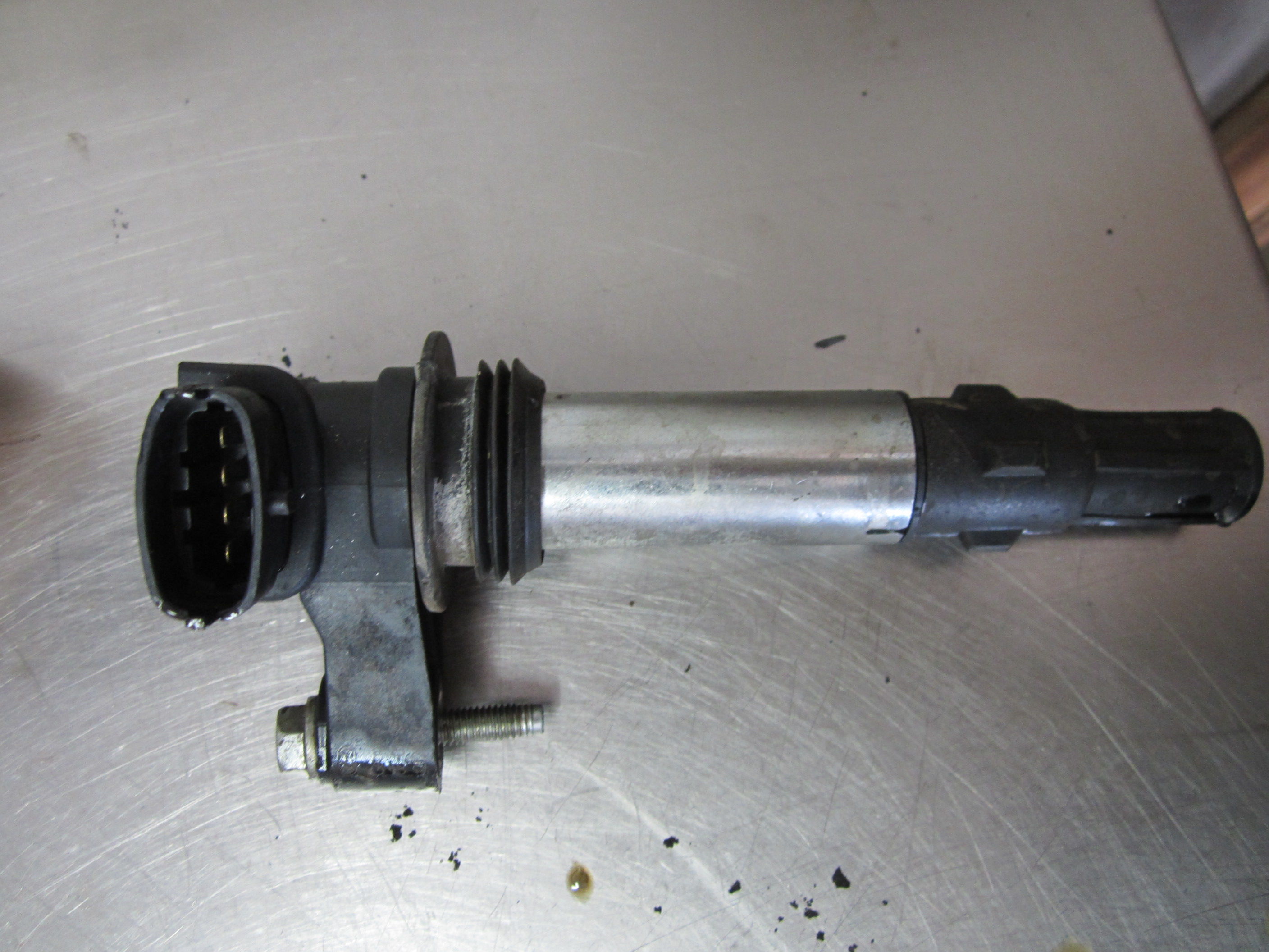 18Q113 Ignition Coil Igniter 2009 GMC Acadia 3.6 12629037 eBay